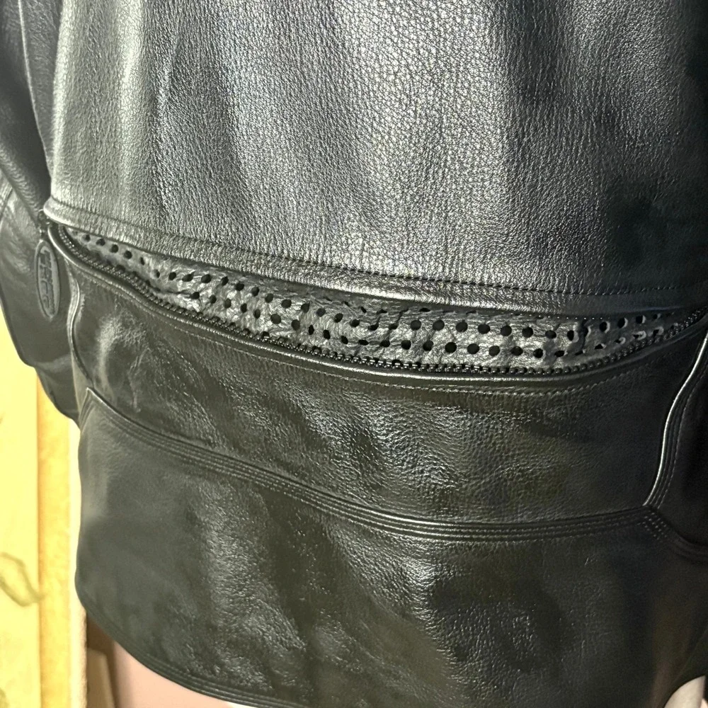 Harley-Davidson Women's XL Black Leather Motorcycle Jacket w/ Liner & Zip Pocket